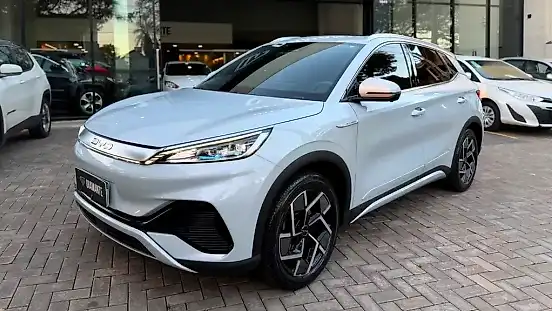 Foto de um byd yuan plus