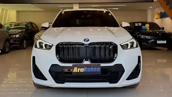 Foto de um bmw ix1