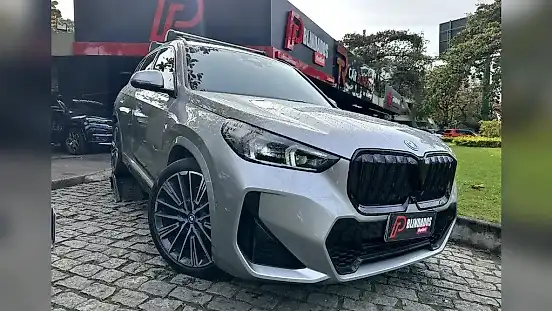 Foto de um bmw ix1