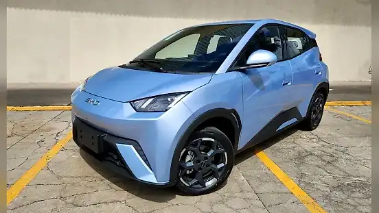 Foto de um byd dolphin mini