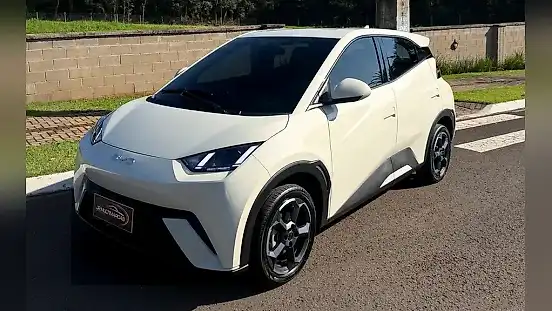 Foto de um byd dolphin mini