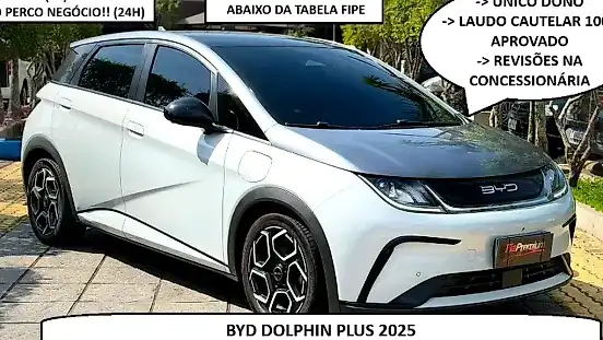 Foto de um byd dolphin plus