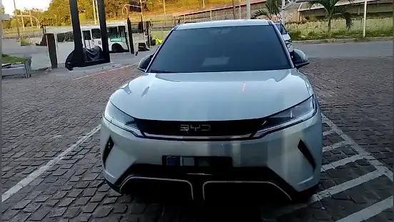 Foto de um byd yuan pro