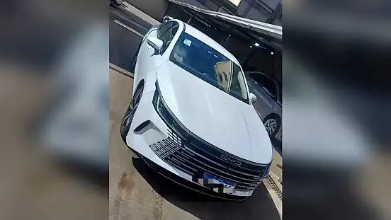 Foto de um byd king dm-i