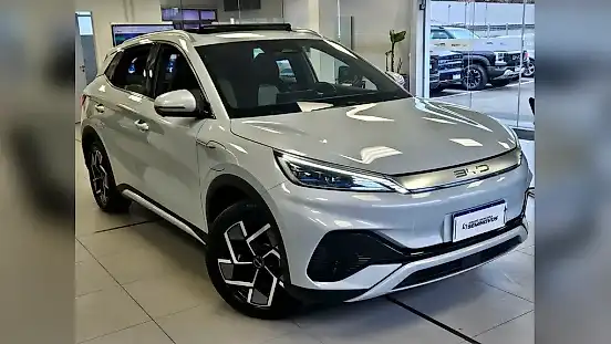 Foto de um byd yuan plus