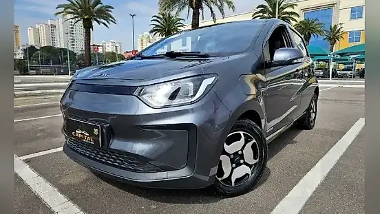 Foto de um jac e-js1