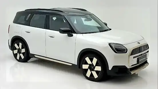 Foto de um mini countryman se all4