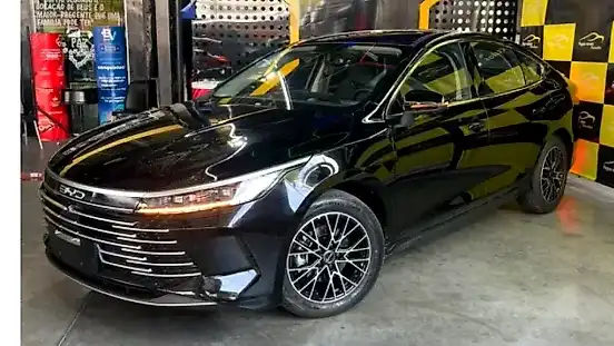 Foto de um byd king dm-i