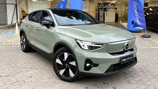 Foto de um volvo c40 recharge