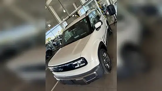Foto de um chevrolet spark euv
