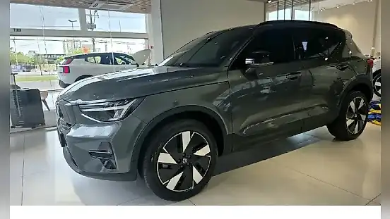 Foto de um volvo ex40