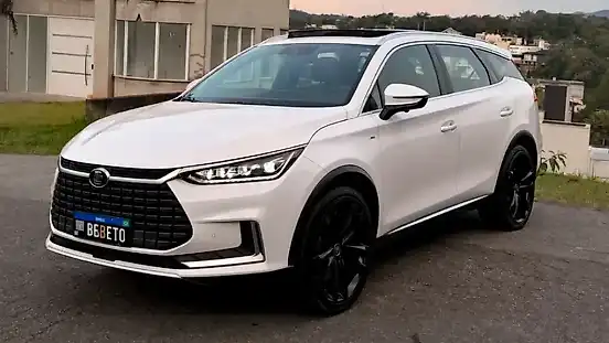 Foto de um byd tan