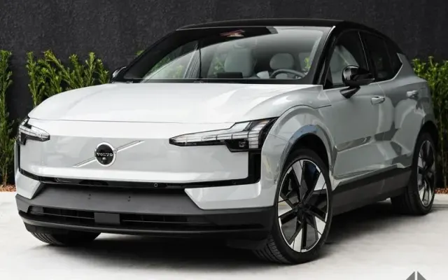 volvo ex30 twin motor performance