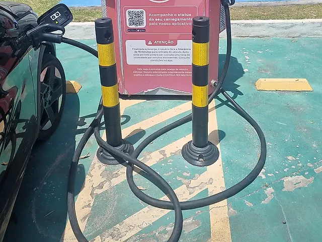 Foto da estação Kroma Conecta Posto Fiji