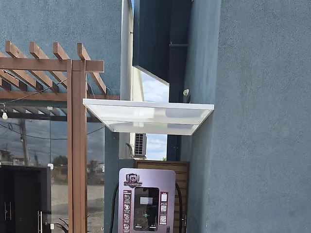 Foto da estação JPL Charger