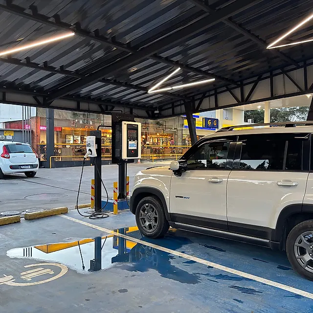Estação Full Charge - Posto M7
