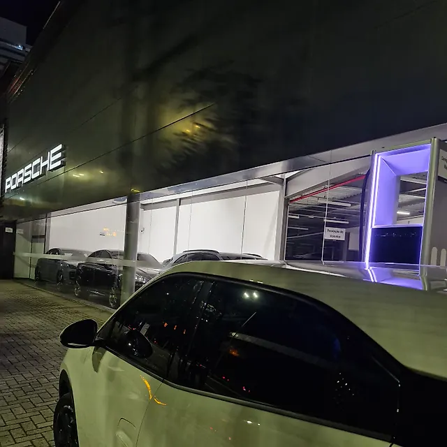 Estação Porsche Service | Body & Paint