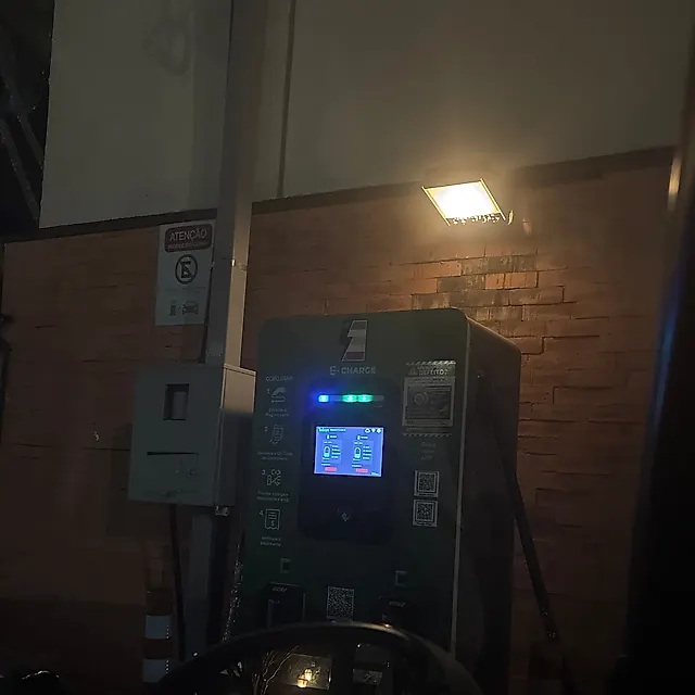 Estação E-CHARGE Madeiro