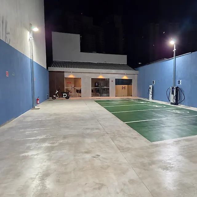 Estação Multicharge Eletroposto