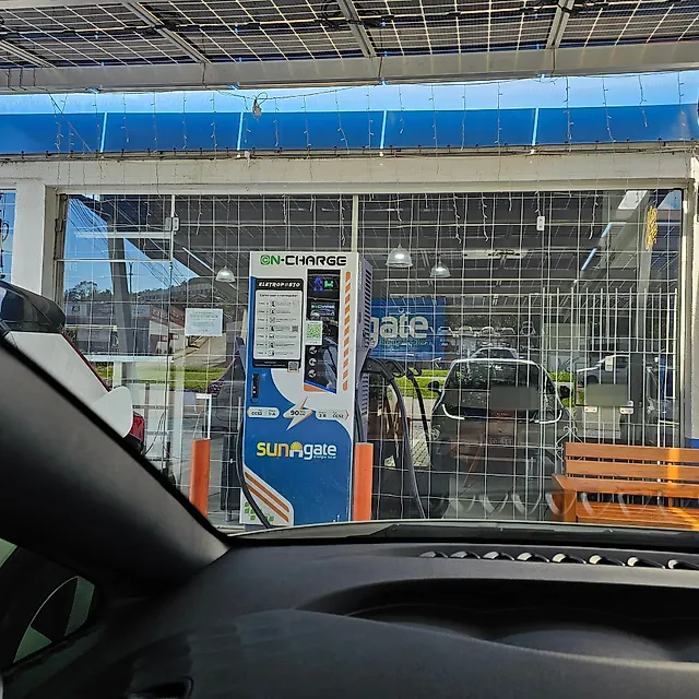Estação On-Charge | Sun Gate Energia Solar
