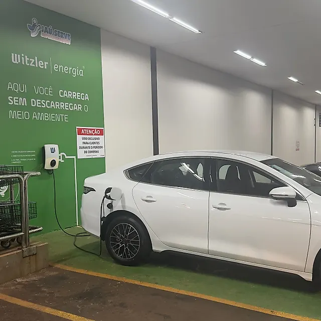 Estação Jaú Serve Supermercados
