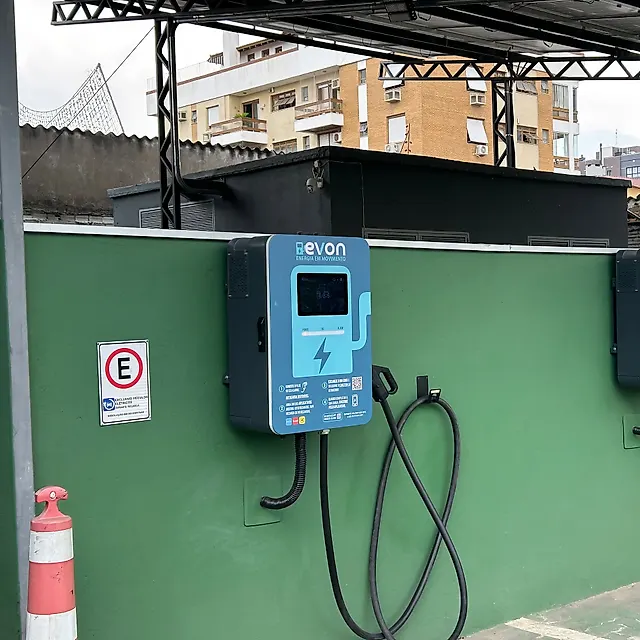 Estação Posto Universitário BR Icaraí