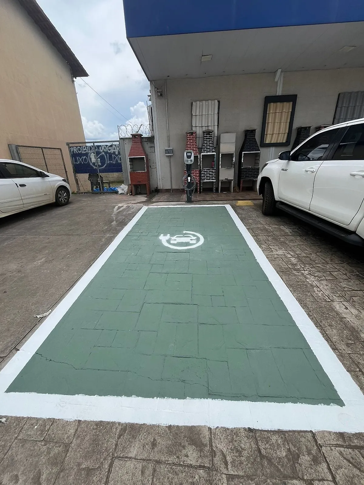 Estação Enersy | 22kW Rezende Materiais Construção