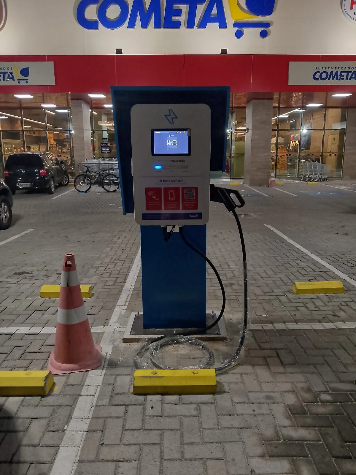 Estação Cometa Supermercado