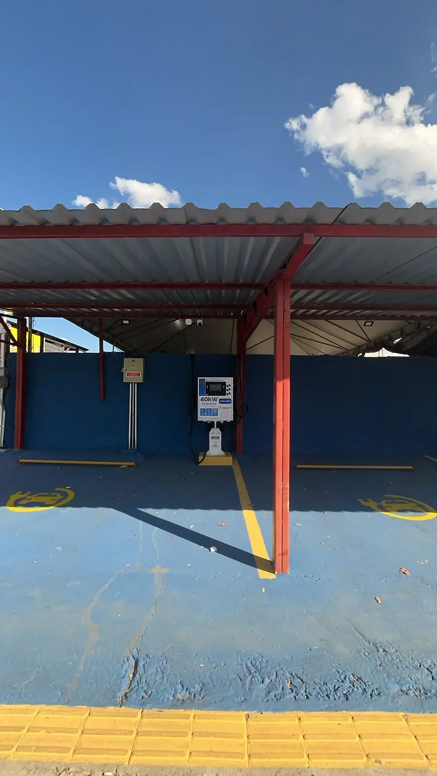 Estação Enersy | 40kW DC RÁPIDA Eletroposto Leste Oeste