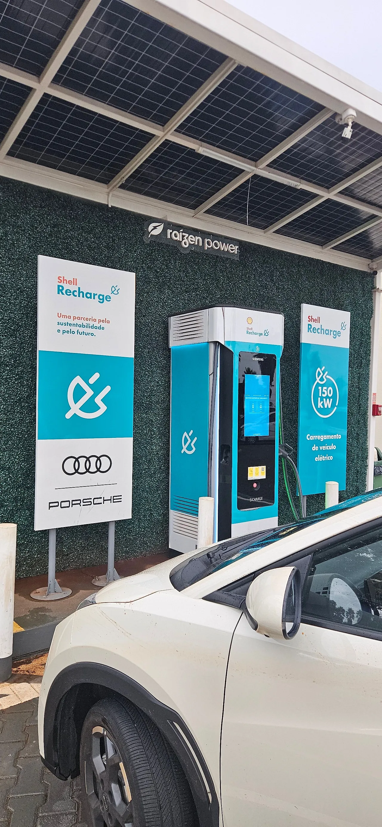 Estação Shell Recharge L Hotel Park HD
