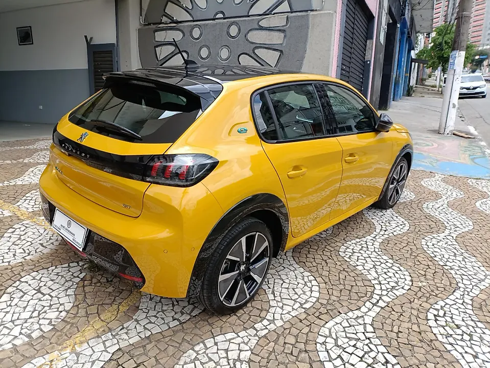 Peugeot E-208 - Imagem 5