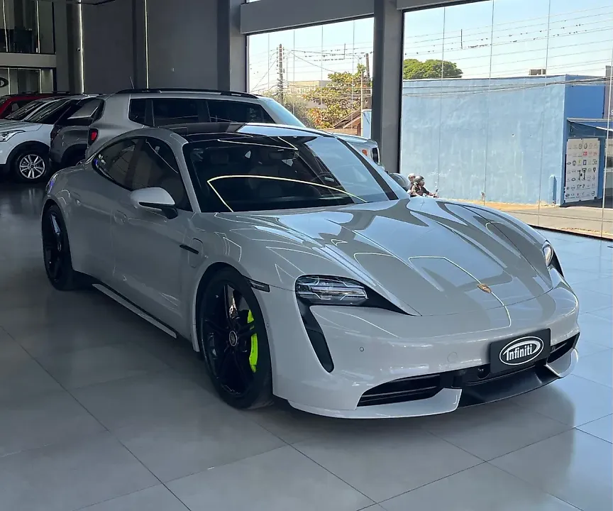 Porsche Taycan - Imagem 3