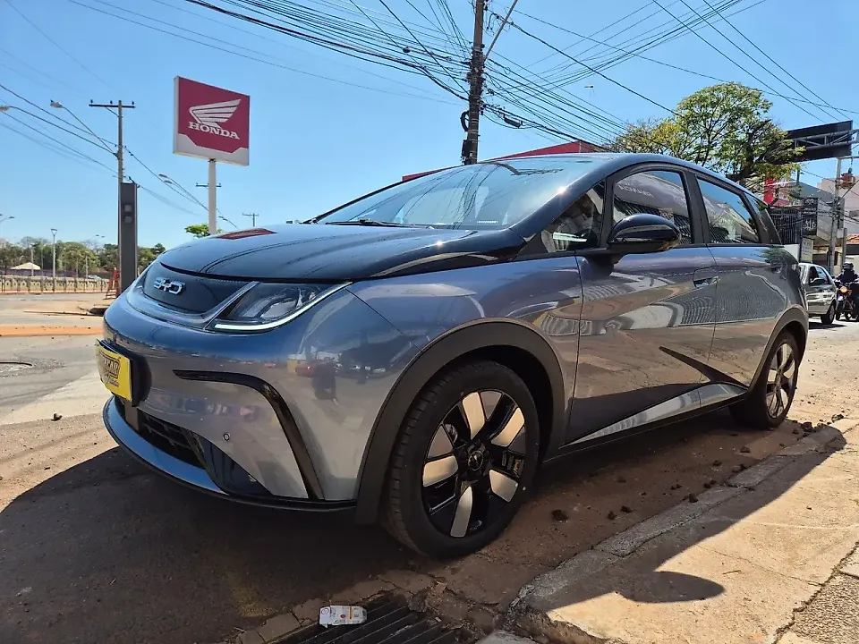 BYD Dolphin Plus - Imagem 1