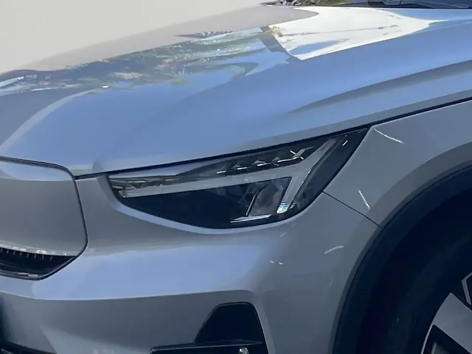 Volvo XC40 Recharge - Imagem 5