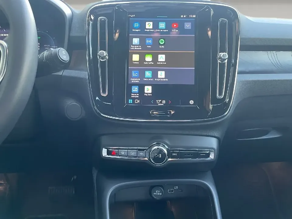 Volvo XC40 Recharge - Imagem 9