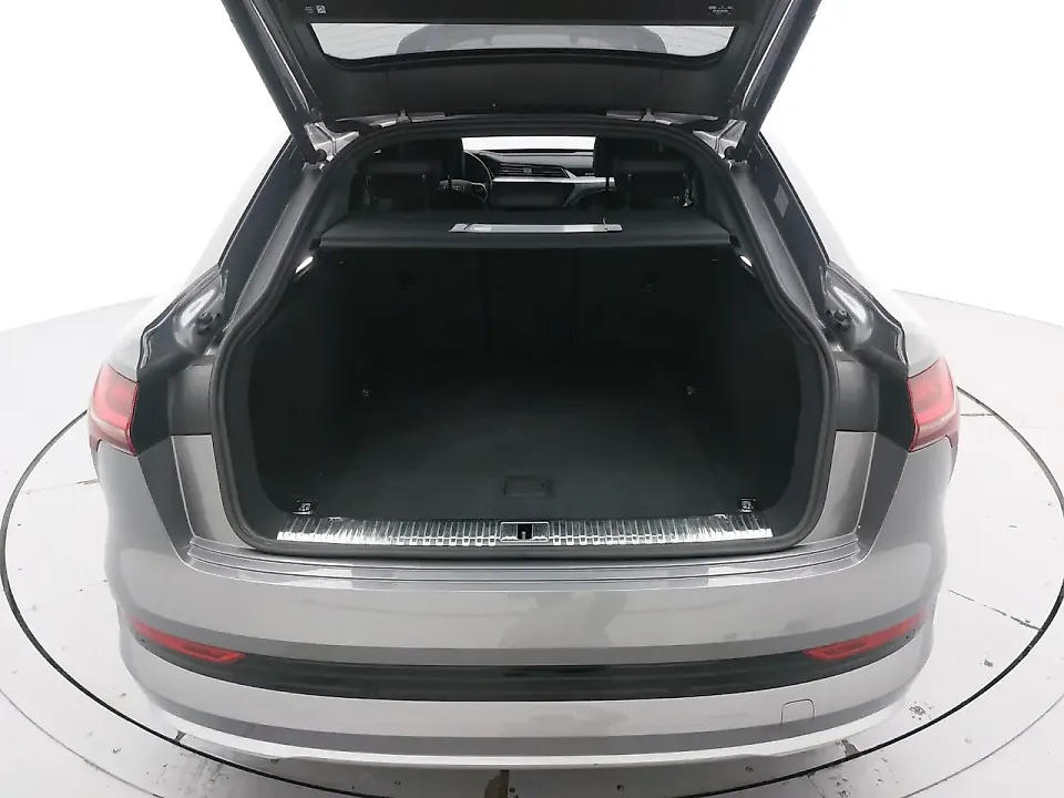 Audi E-tron Sportback - Imagem 9