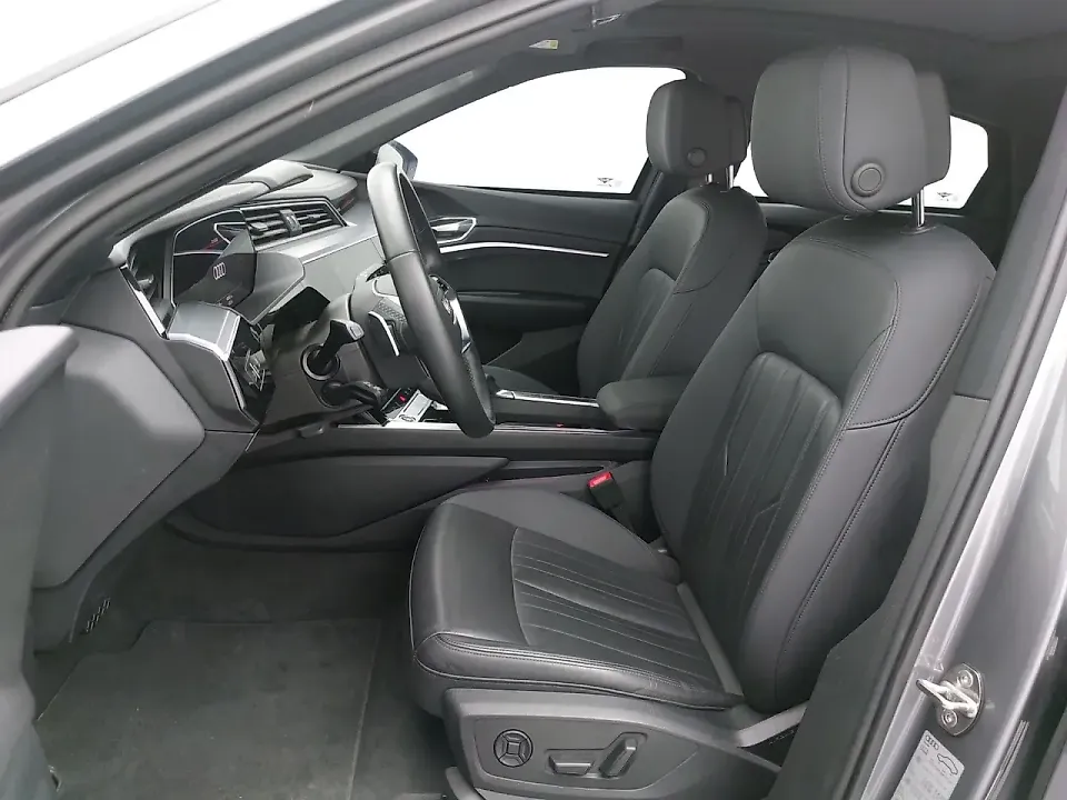 Audi E-tron Sportback - Imagem 14