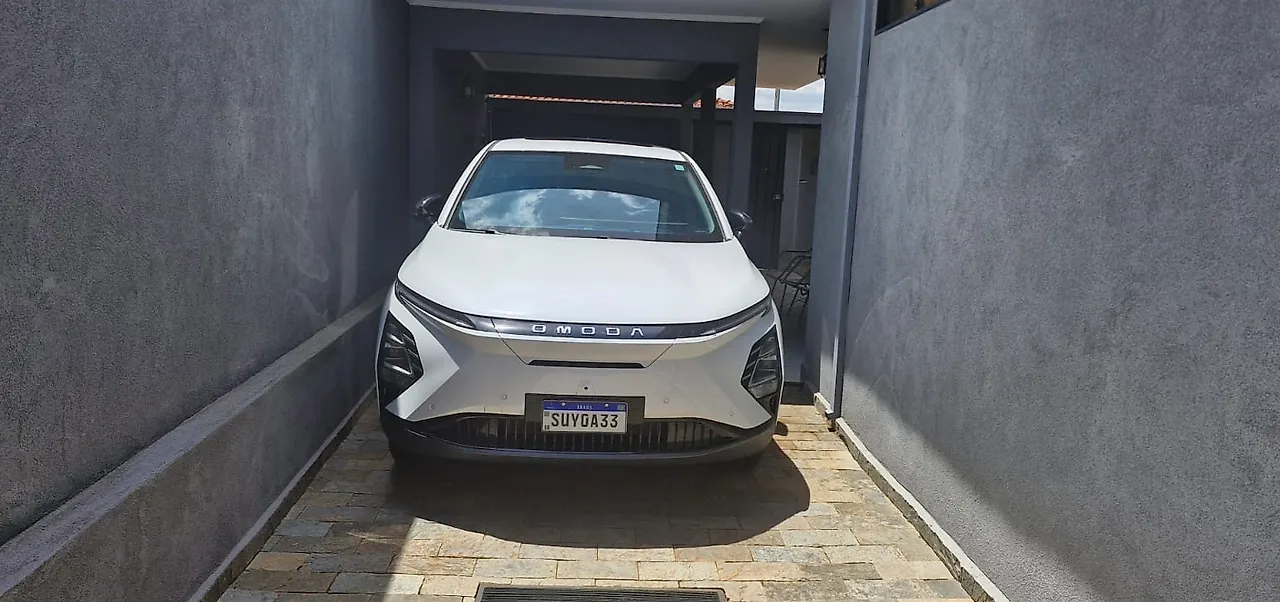 Omoda E5 - Imagem 1