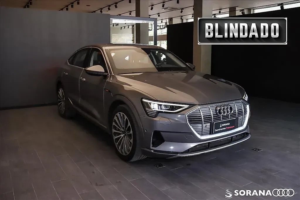 Audi E-tron Sportback - Imagem 1
