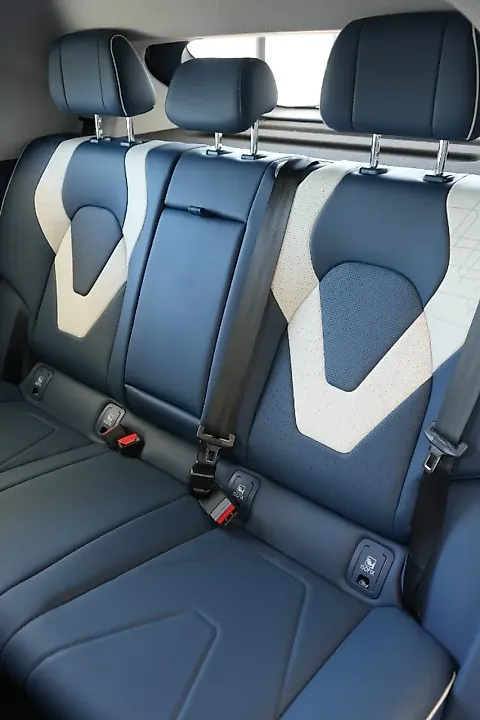 Chery Omoda E5 - Imagem 13