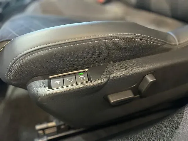 Peugeot E-2008 - Imagem 17