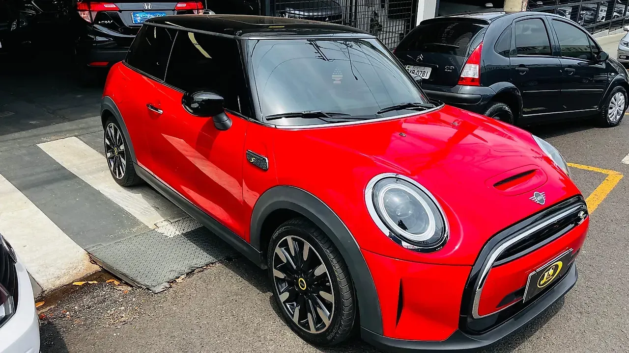 Mini Cooper SE - Imagem 1