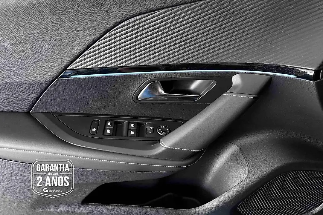 Peugeot E-2008 - Imagem 20
