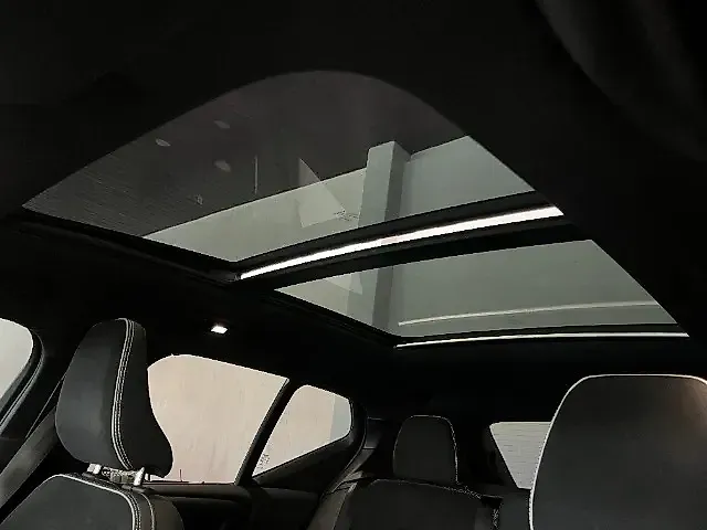 Volvo XC40 Recharge - Imagem 12
