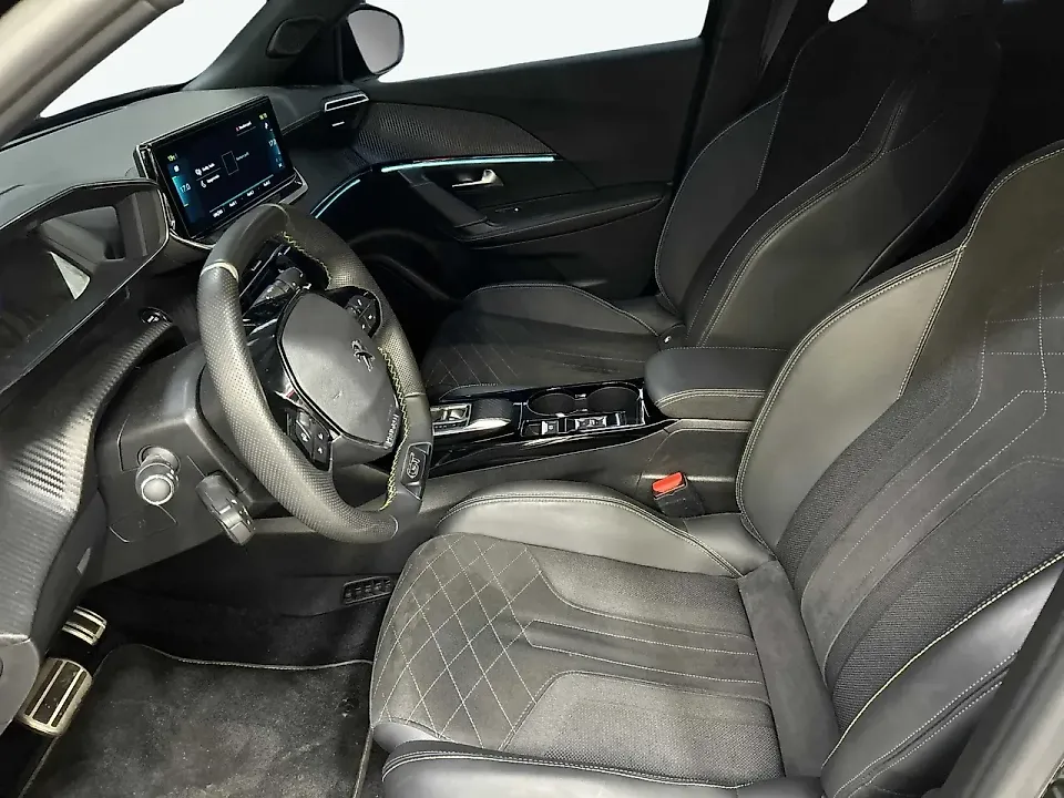 Peugeot E-2008 - Imagem 10