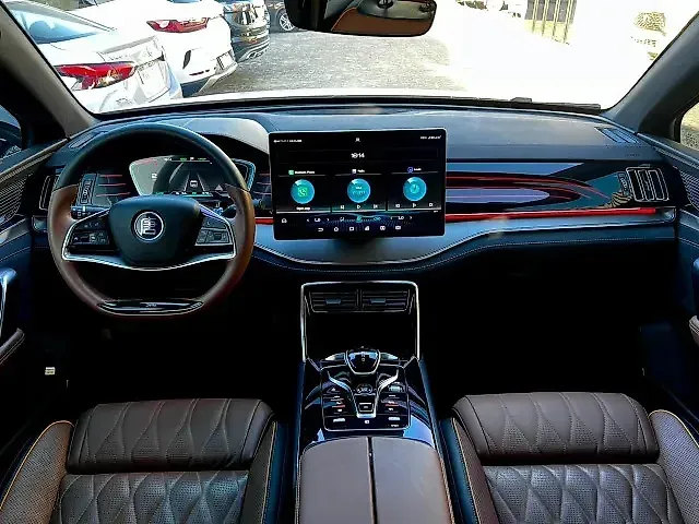 BYD Tang - Imagem 8