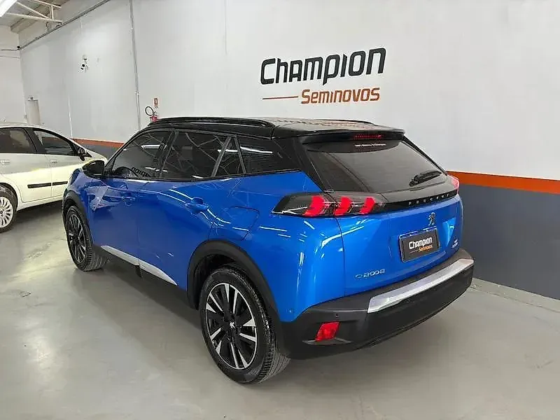 Peugeot E-2008 - Imagem 4