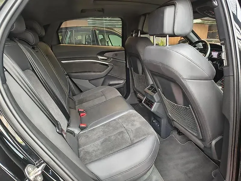 Audi E-tron Sportback - Imagem 12