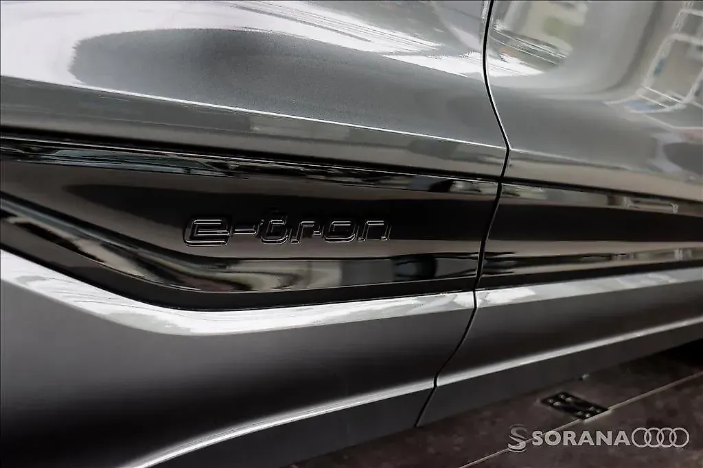 Audi E-tron - Imagem 12