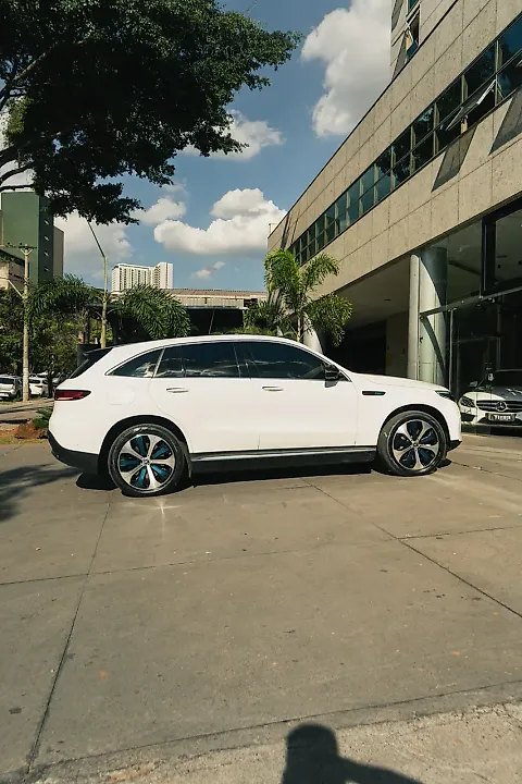 Mercedes Eqc 400 - Imagem 18